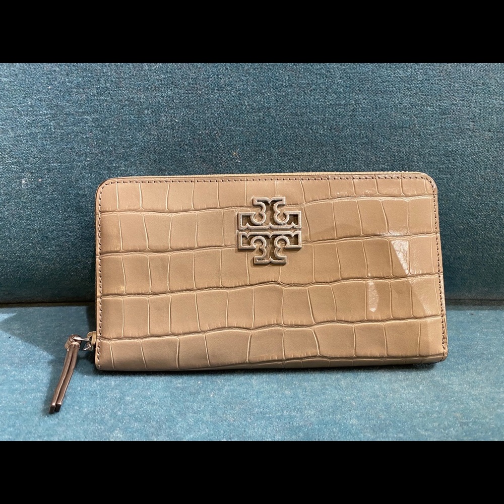 Britten Croc Zip Continental